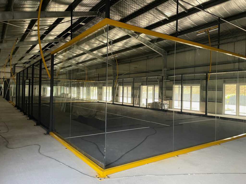 97 Padel Terrain Ultra Panoramique Padelcourt